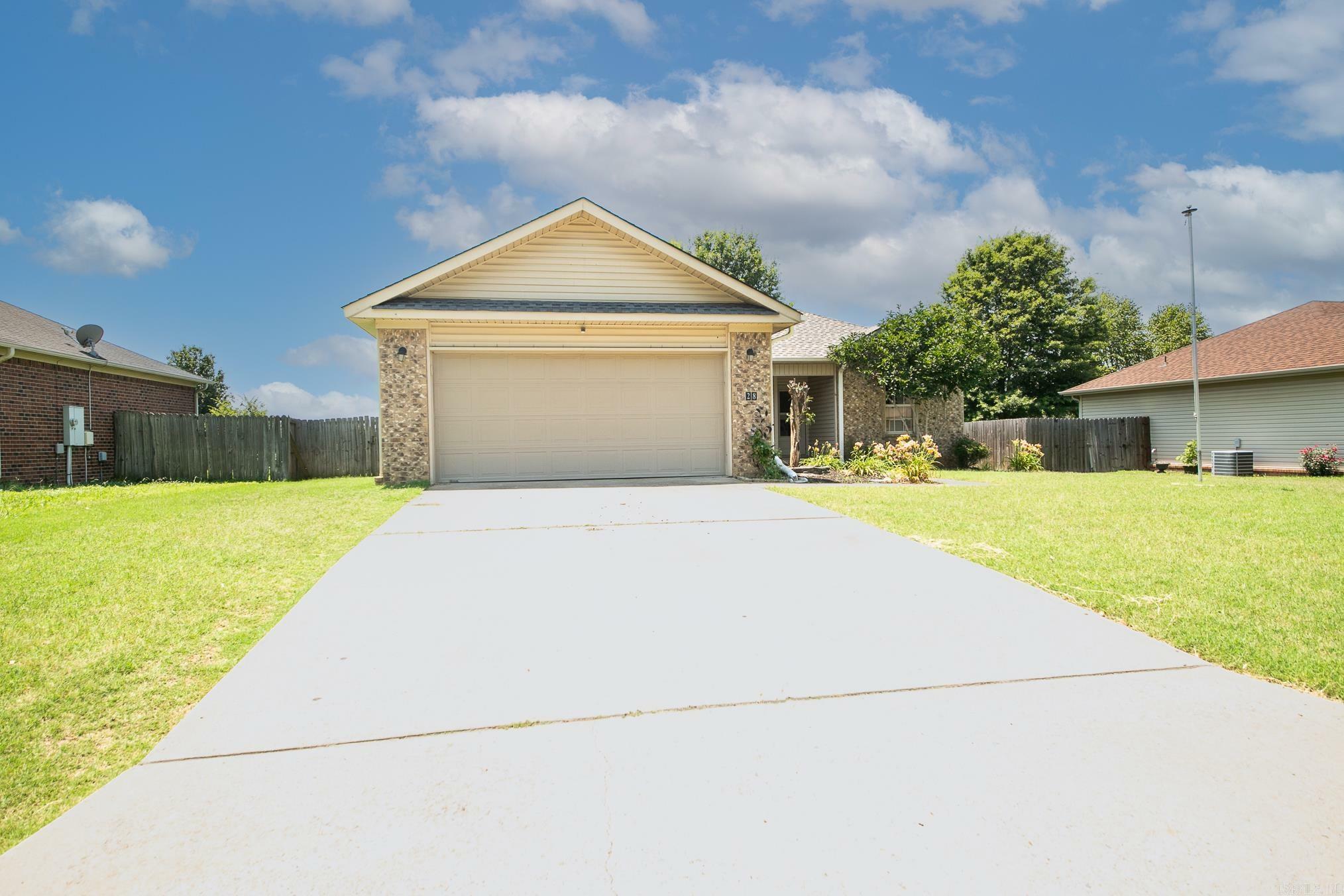 Property Photo: 28 Willow Lake Drive AR 72176