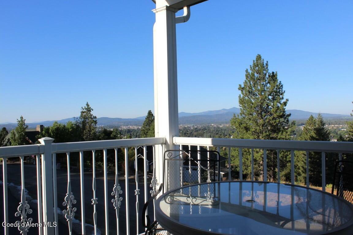 Property Photo: 2010 E Grandview Dr ID 83815