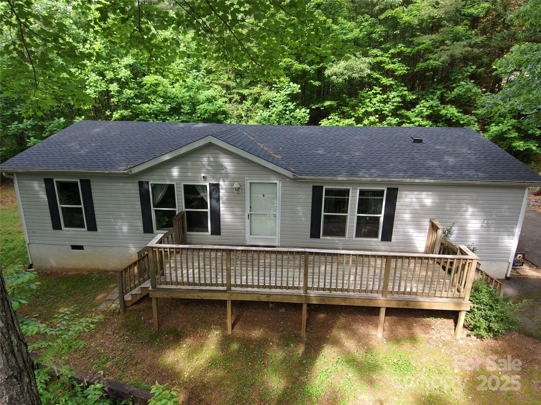 Property Photo:  39 Hill And Dale Road  NC 28748 