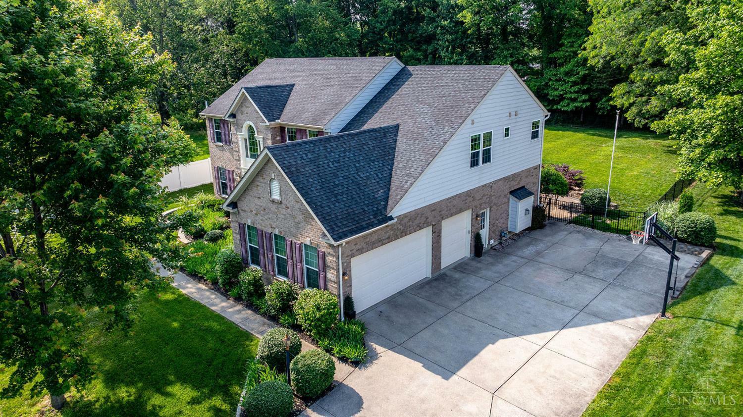 Property Photo: 11187 Loveland Trace Court OH 45140