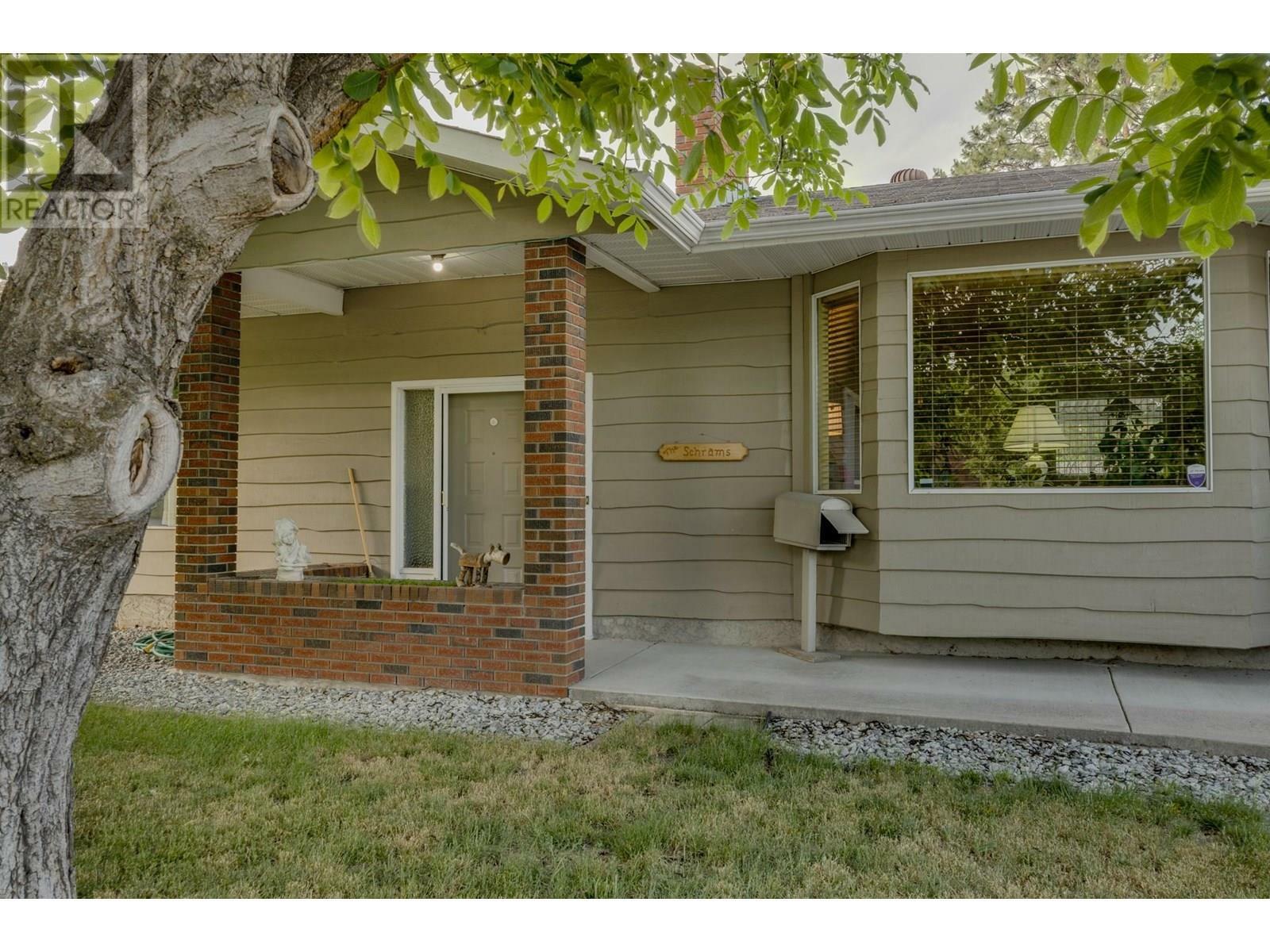 Property Photo: 1846 Upland Avenue BC V1Y 4G7