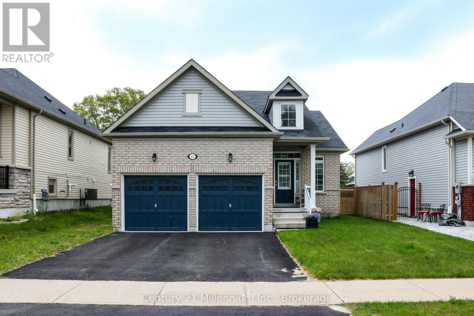 42 Christy Drive  Wasaga Beach ON L9Z 0E5 photo