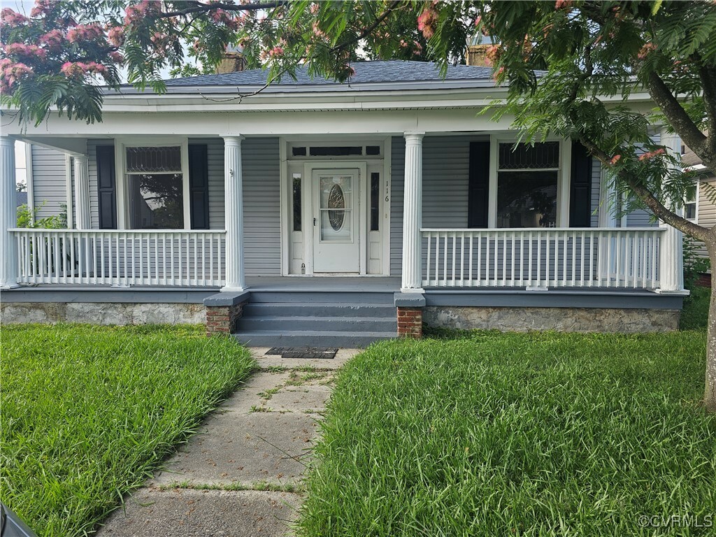 Property Photo: 116 Fairfax Avenue VA 23834