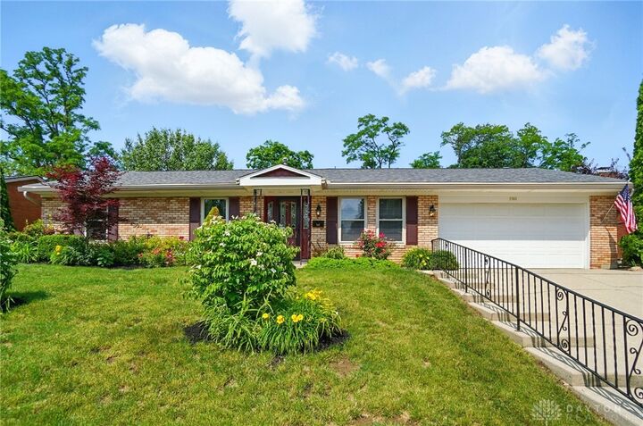 1161 Leaf Tree Lane  Vandalia OH 45377 photo