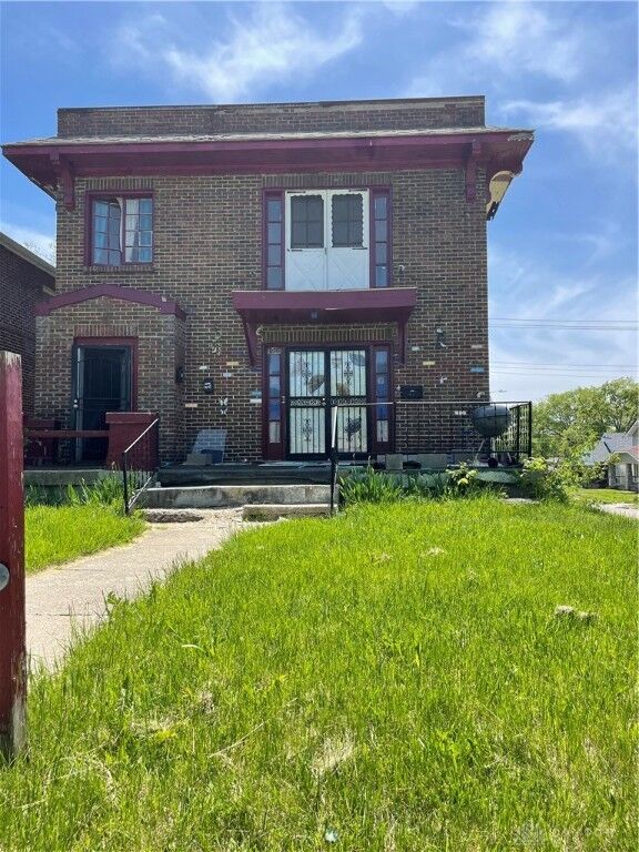 Property Photo:  1968 Grand Avenue  OH 45402 