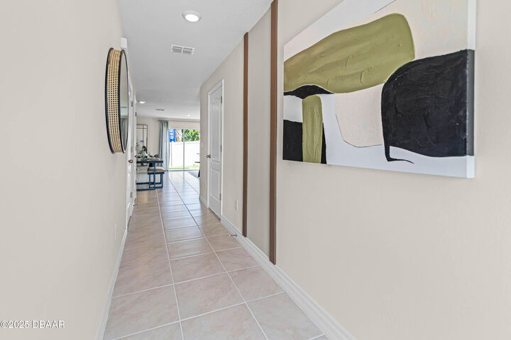Property Photo: 525 Zinfandel Drive FL 32117