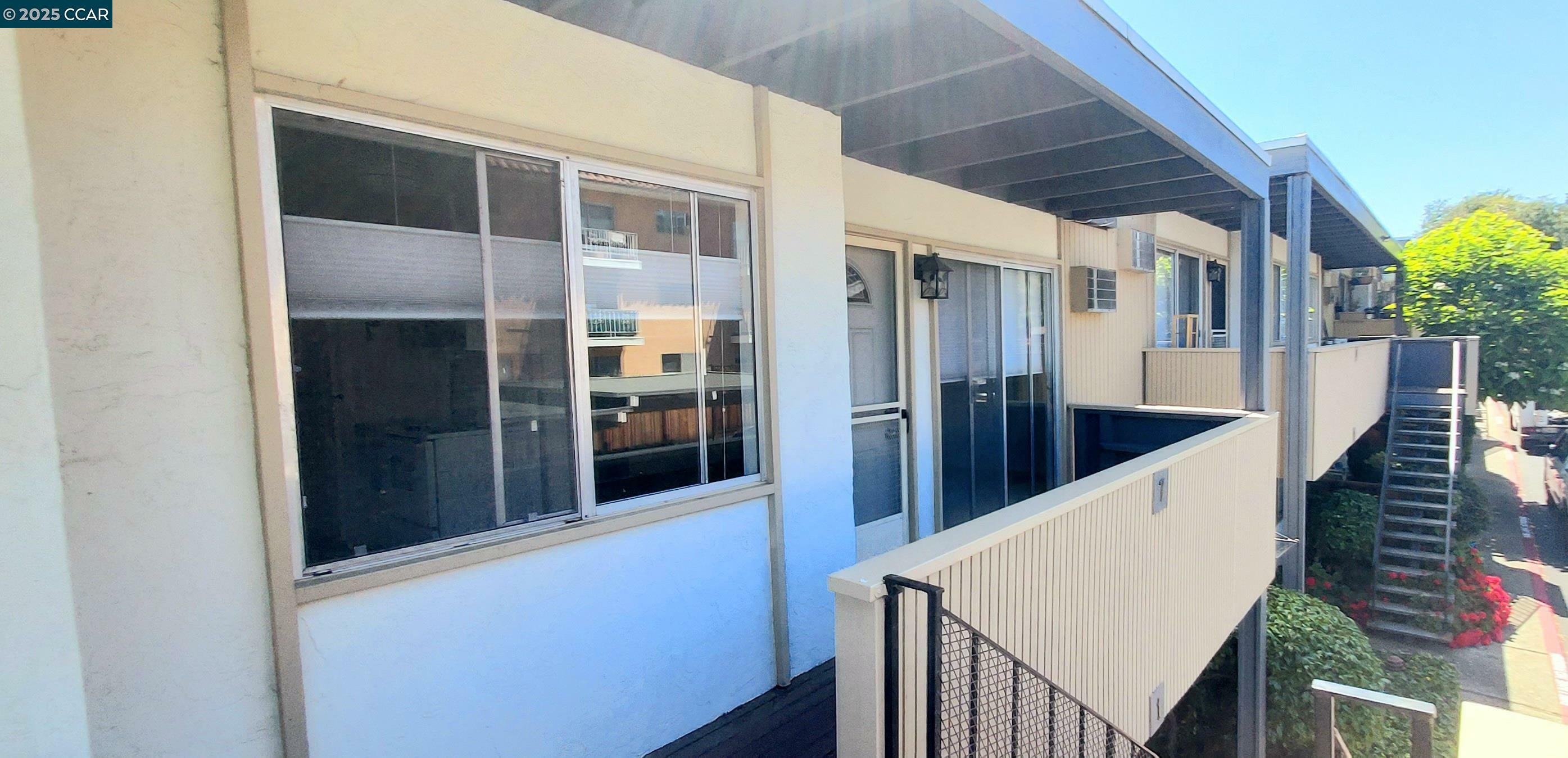 Property Photo: 1195 Saranap Ave 7 CA 94595