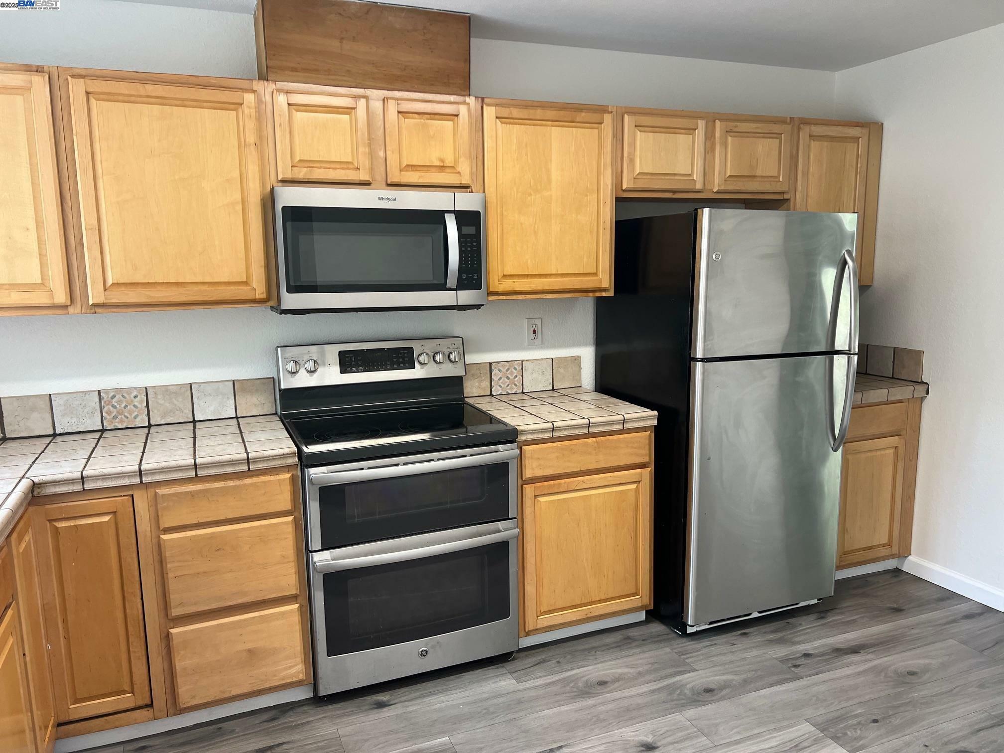 Property Photo: 2202 Banyan Way CA 94509
