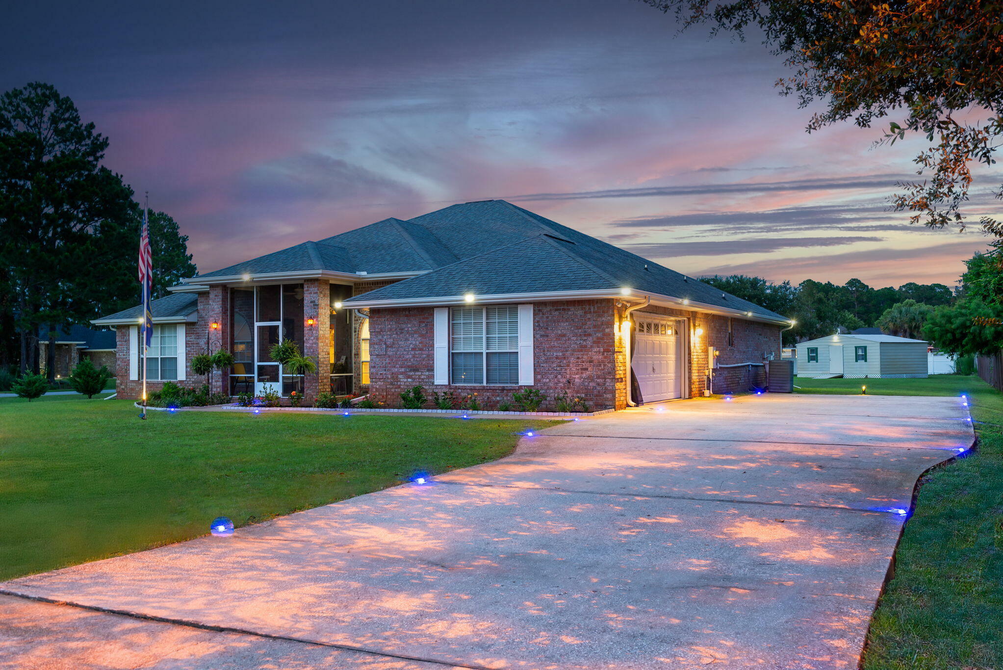 Property Photo: 2424 Pineneedle Drive FL 32566