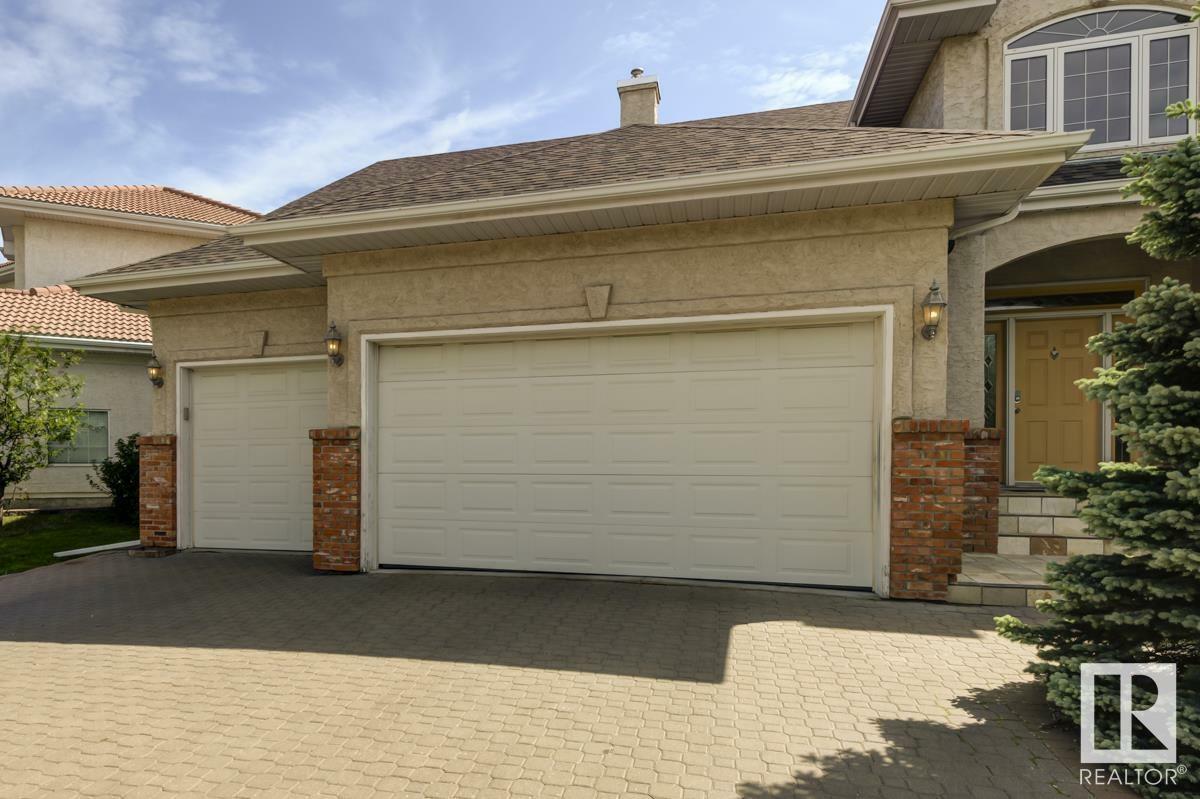 Property Photo:  244 Wolf Willow Road NW  AB T5T 6N3 