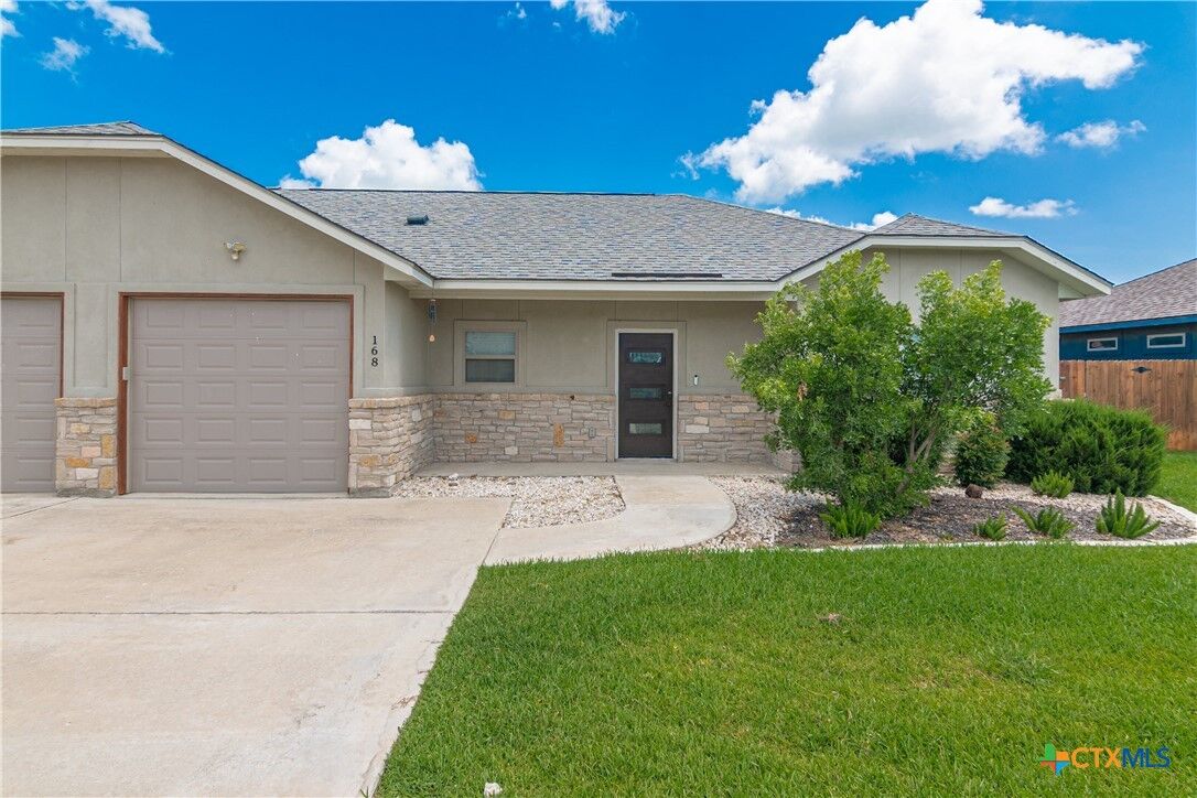 Property Photo:  168 Navarro Crossing  TX 78155 