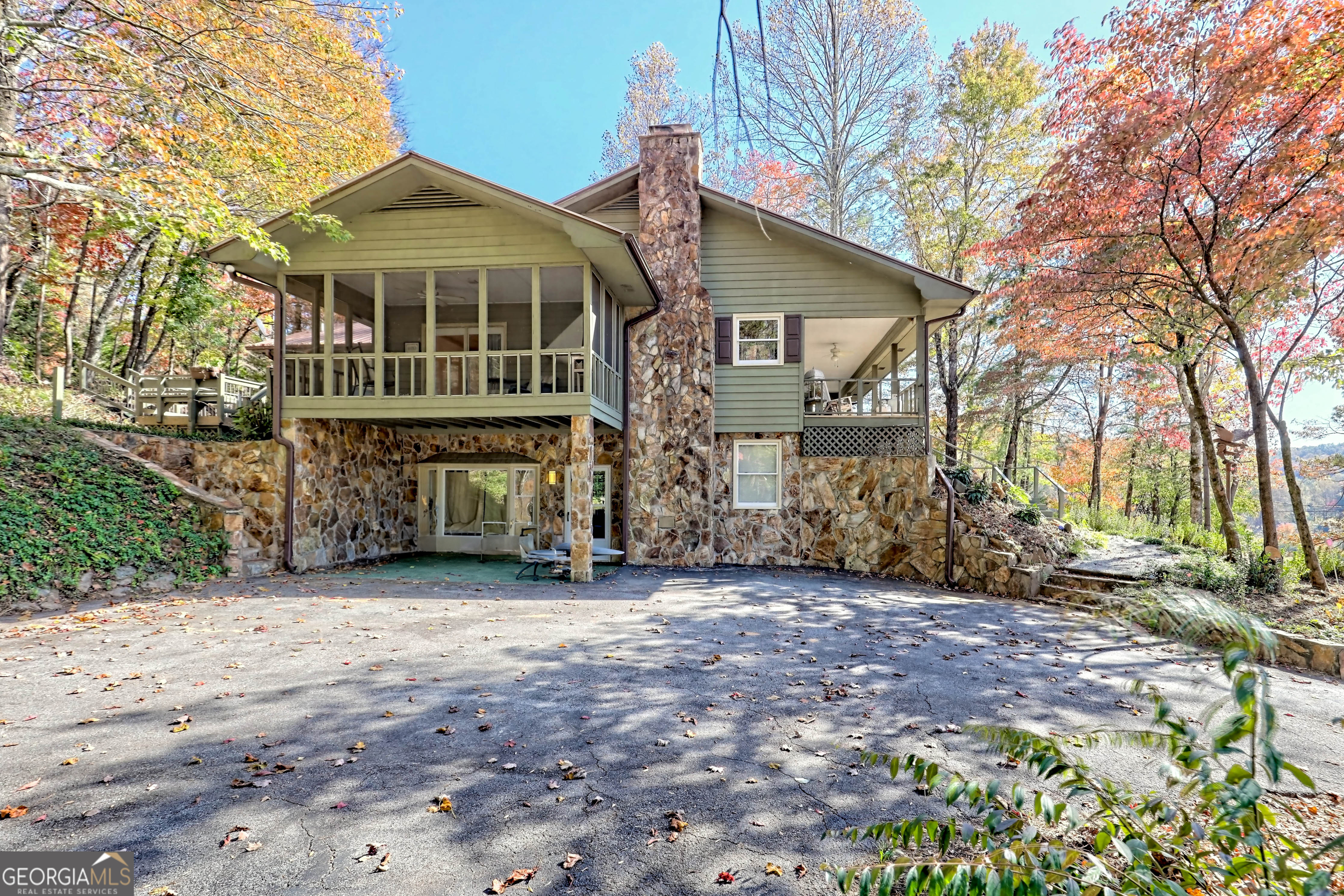 Property Photo: 445 Joe Davis Road GA 30576