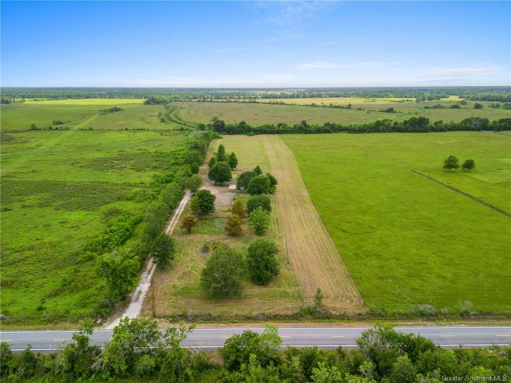 Property Photo: 233 Big Woods Vinton Road LA 70668