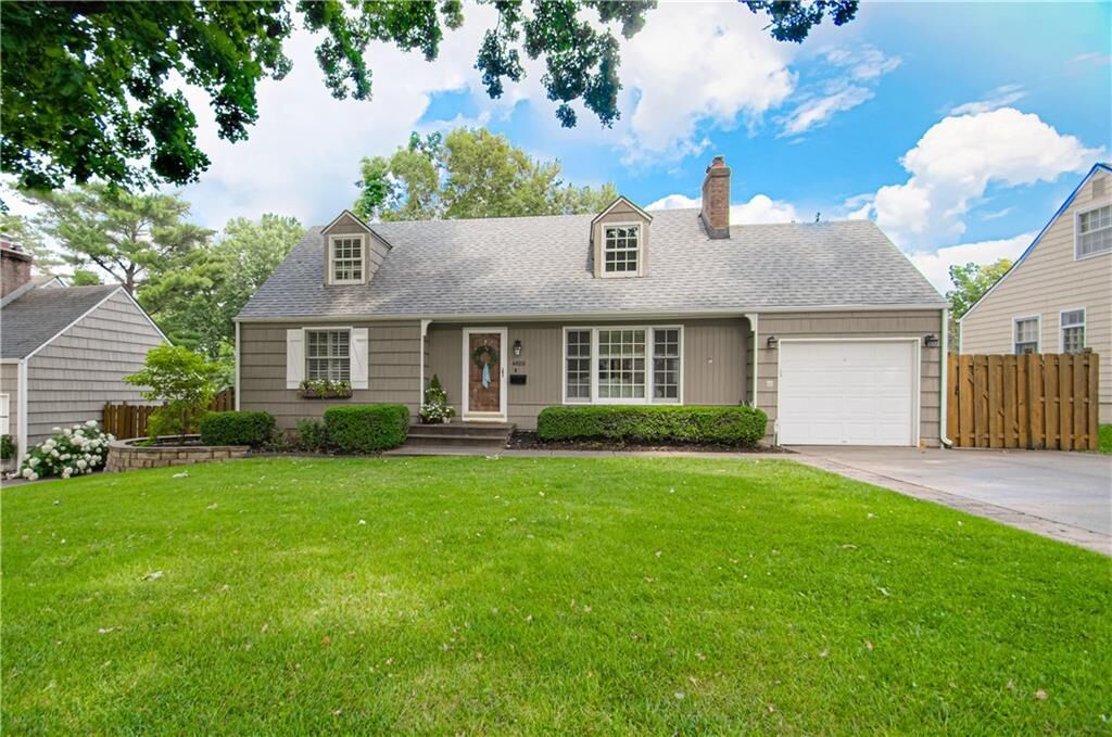 Property Photo:  4820 W 78th Terrace  KS 66208 