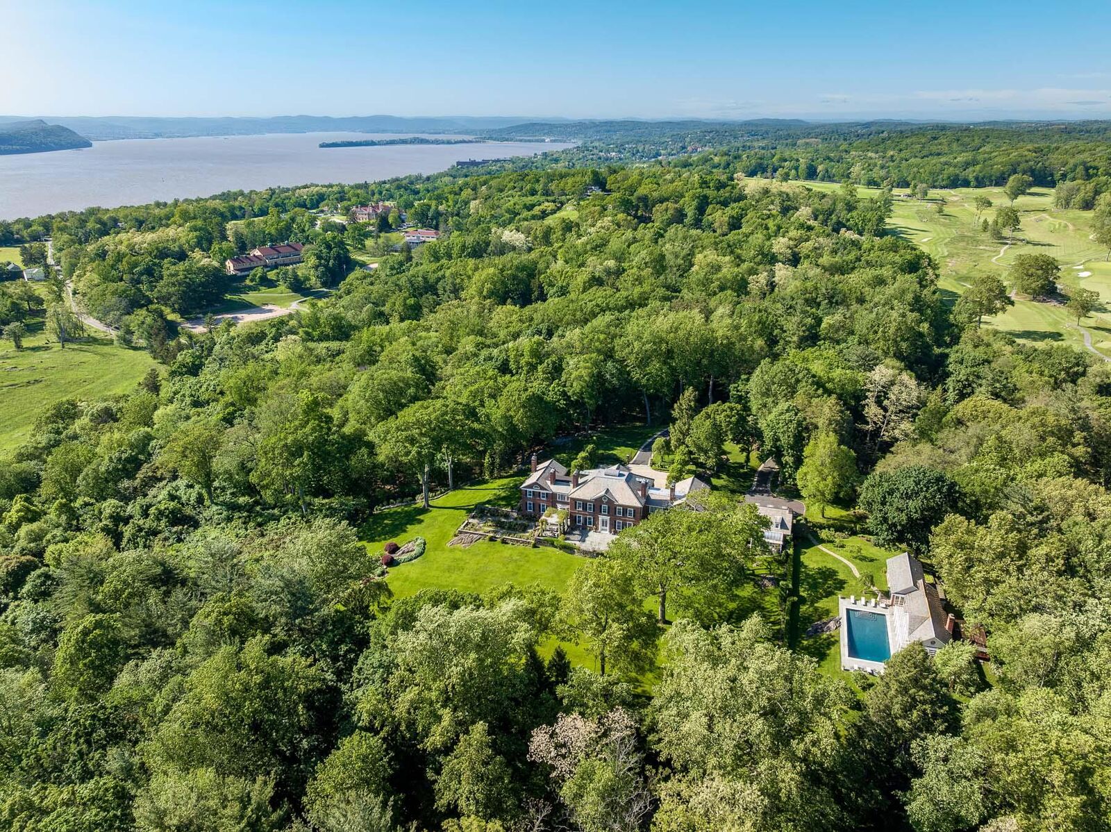Property Photo: 842 Sleepy Hollow Road NY 10510