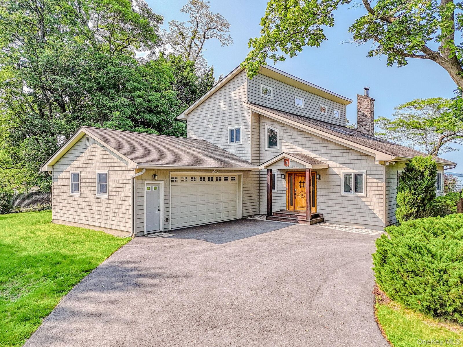 Property Photo: 6 Riverside Drive NY 12520