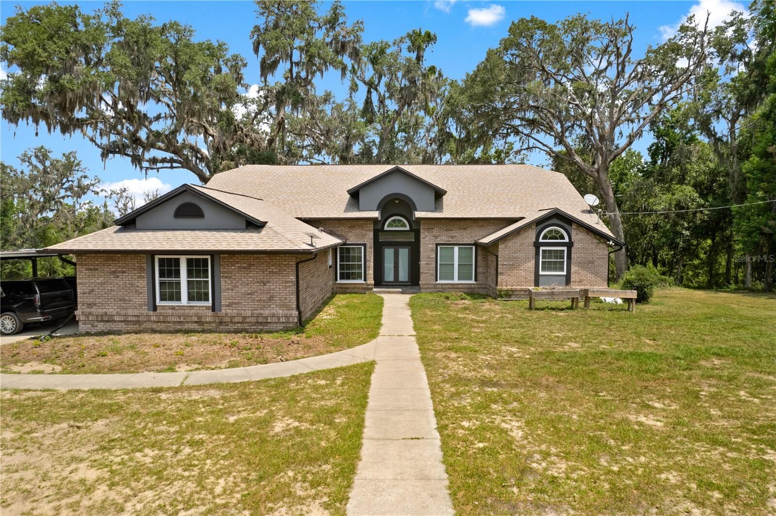 Property Photo: 31949 Amberlea Rd FL 33523