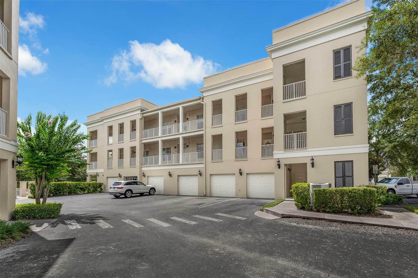 Property Photo: 4385 Wardell Place 13 FL 32814
