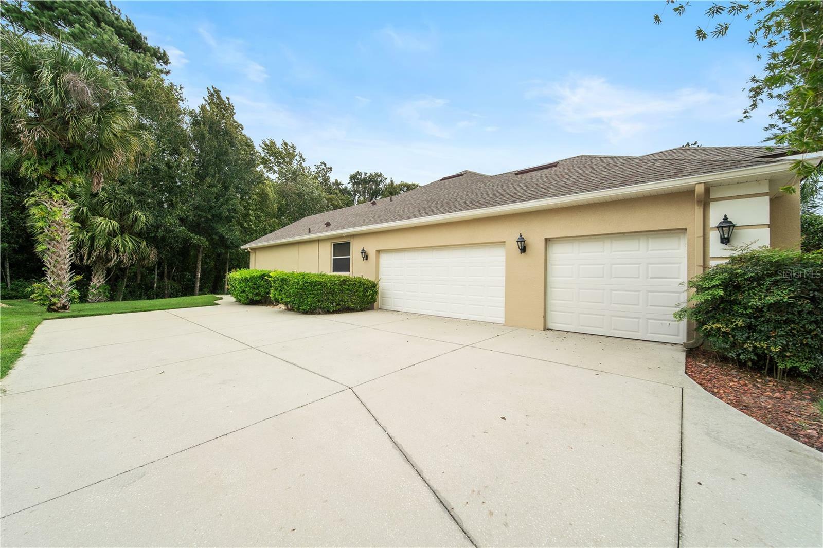 Property Photo:  343 Leslie Lane  FL 32746 