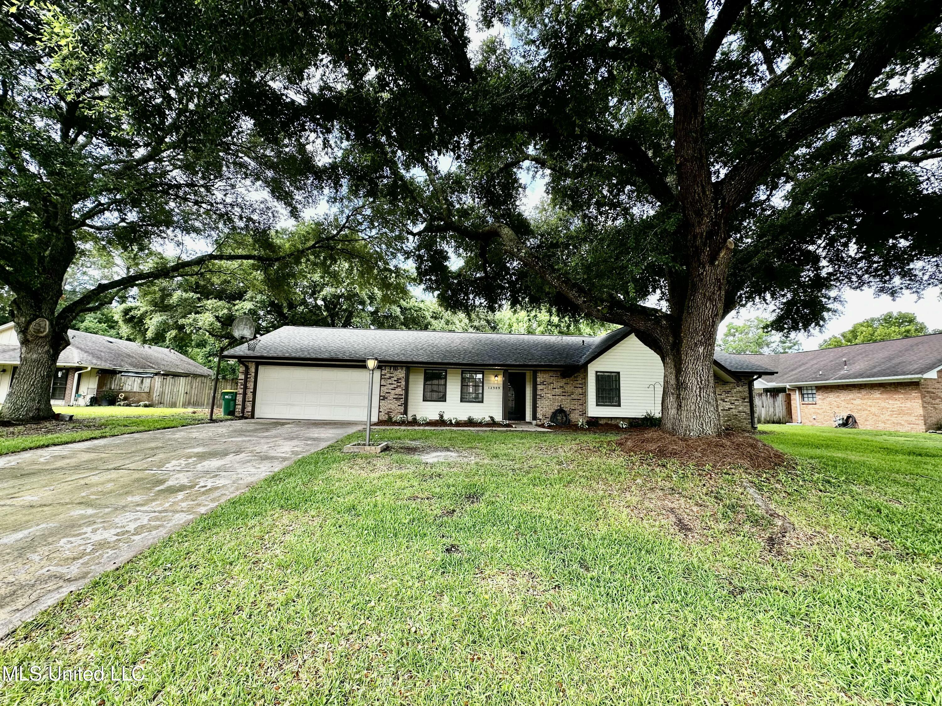 Property Photo: 12309 Keats Place MS 39564