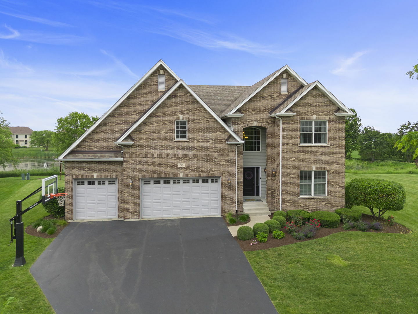 27004 Thornwood Boulevard  Plainfield IL 60585 photo