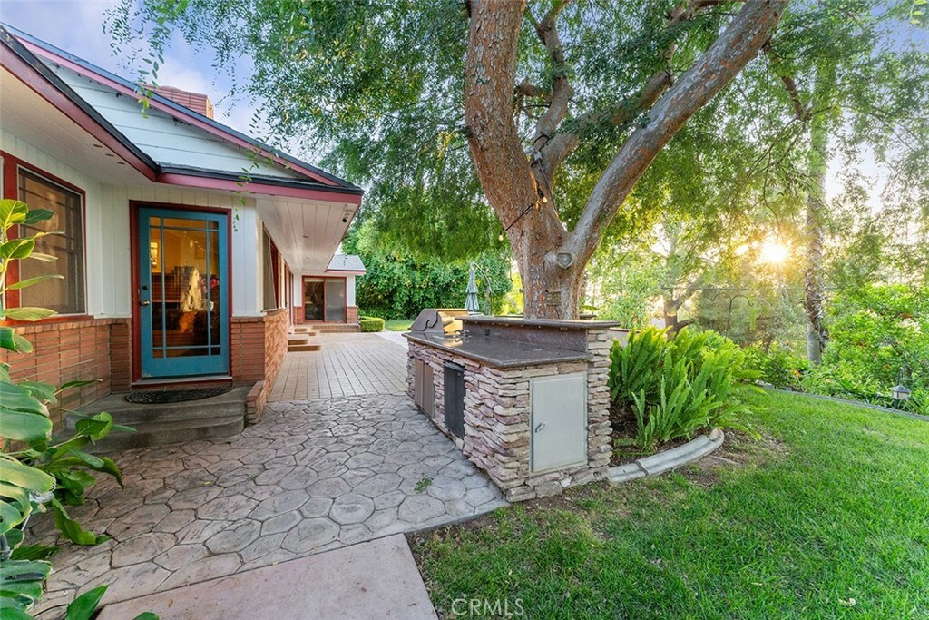 Property Photo:  1940 Arroyo Drive  CA 92506 