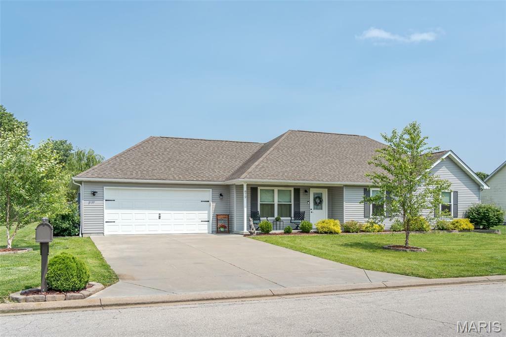 Property Photo: 872 Saint Andrews Drive MO 63084