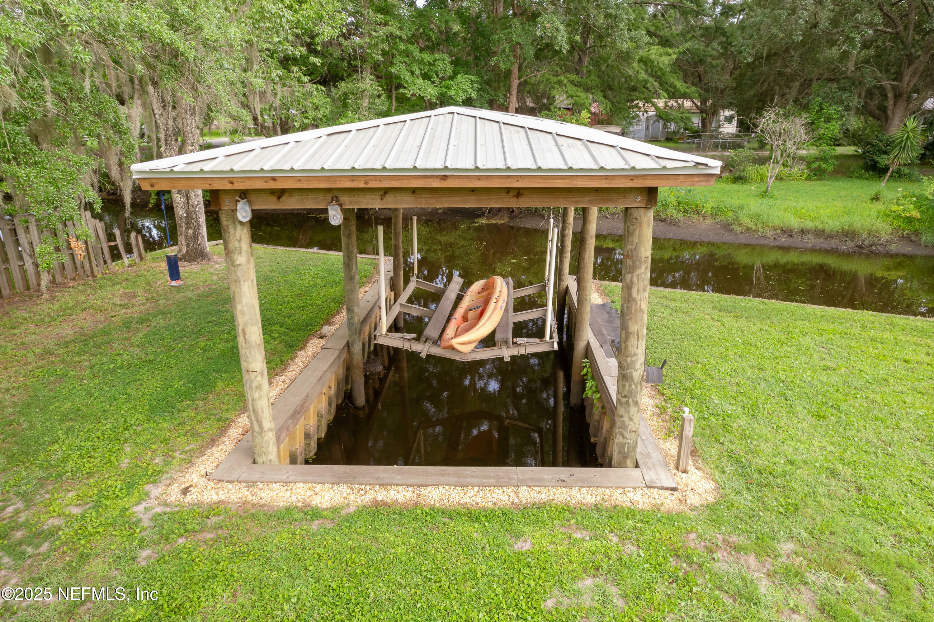 Property Photo: 113 Retreat Lane FL 32177