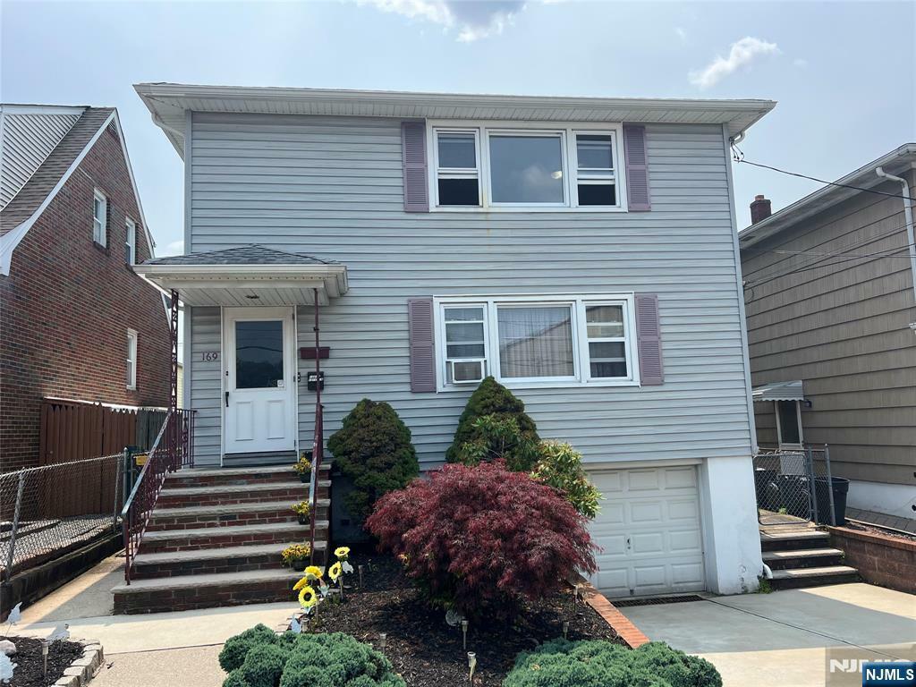Property Photo:  169 Biltmore Street 2  NJ 07031 