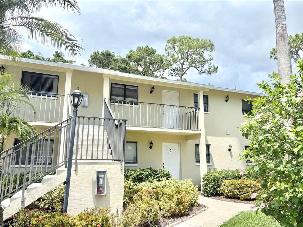 Property Photo: 28100 Pine Haven Way 6 FL 34135