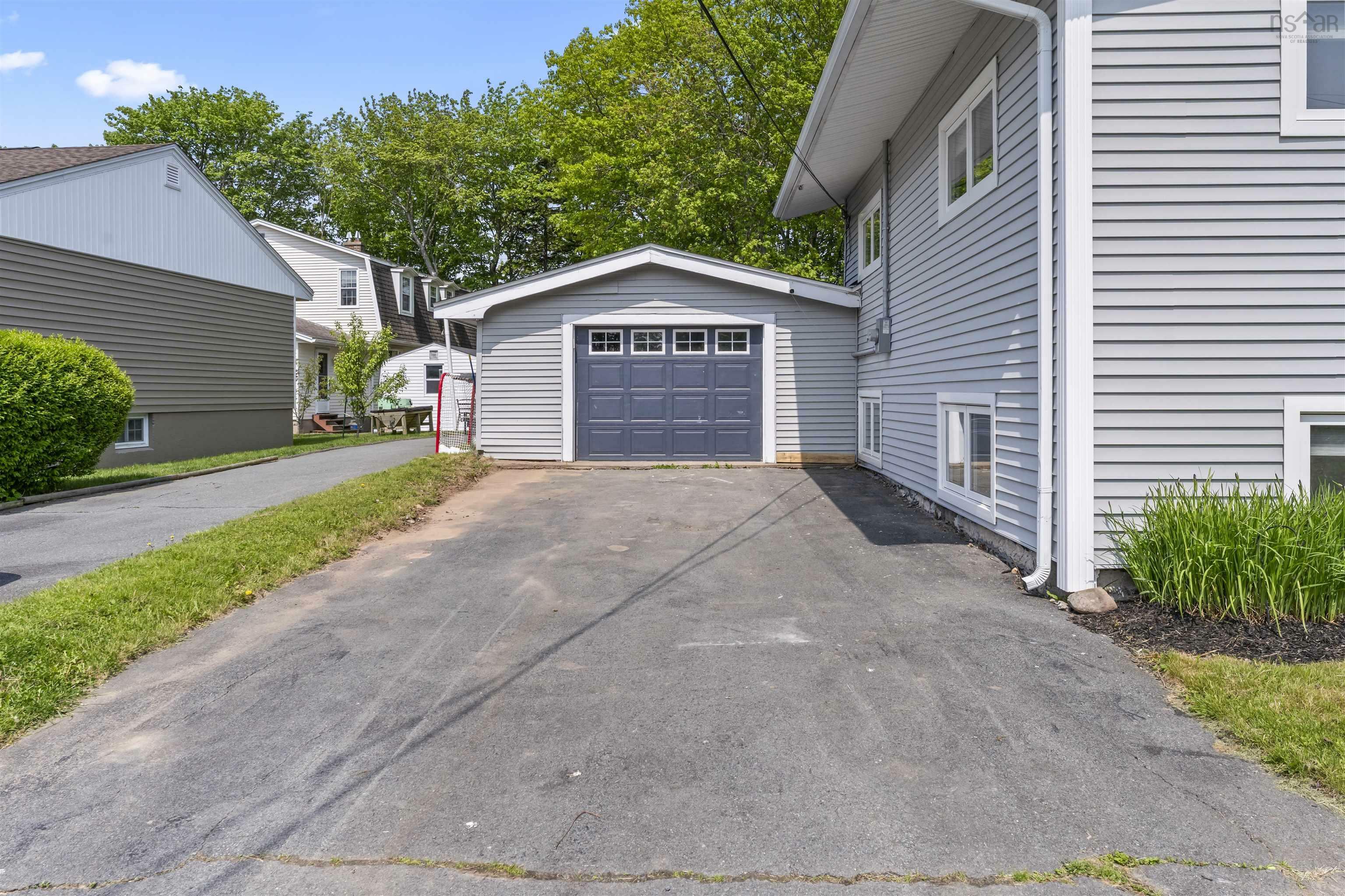 Property Photo: 572 Basinview Drive NS B4A 1T7
