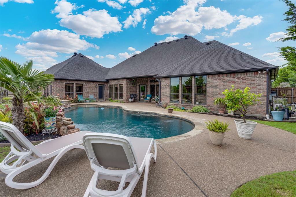 Property Photo: 3231 McCarver Court TX 76065