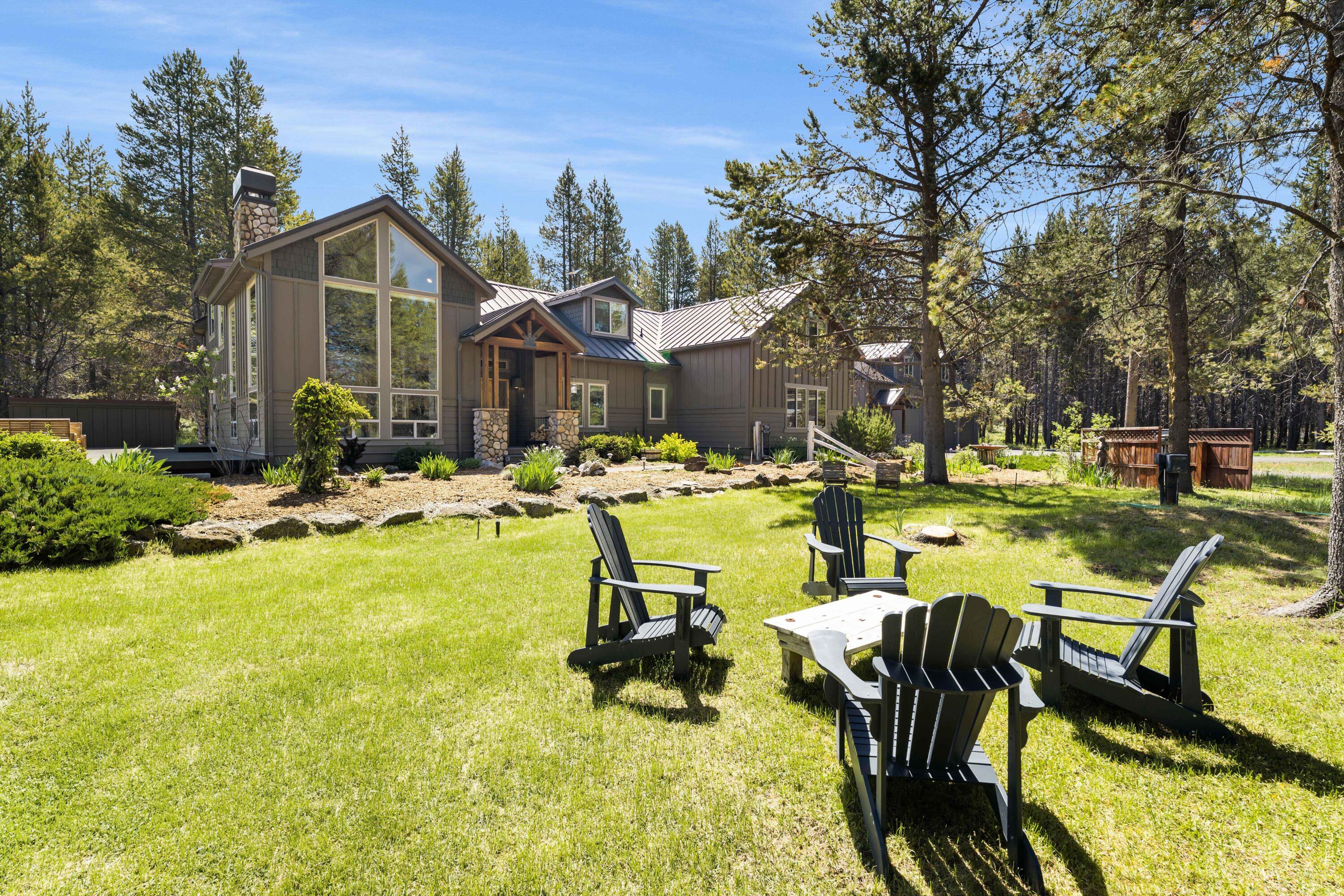 Property Photo: 53826 Otter Drive OR 97739
