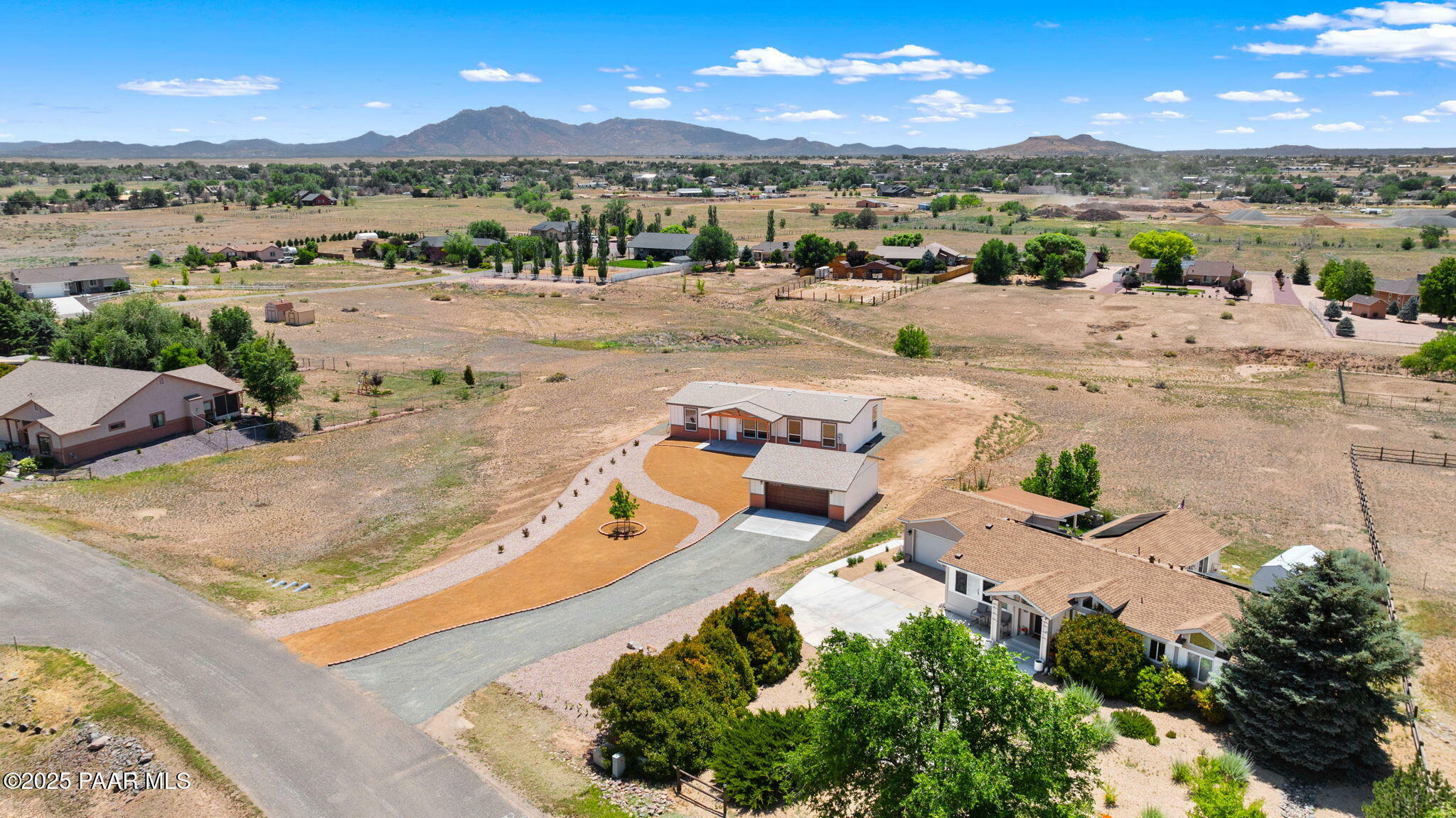 Property Photo: 586 Sycamore Lane AZ 86323
