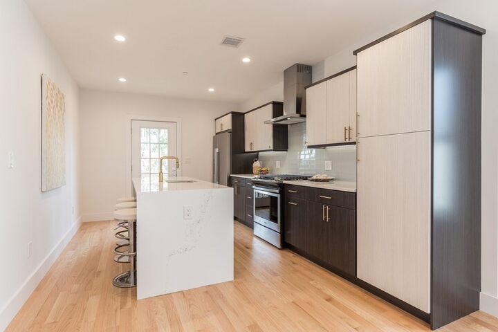 Property Photo:  112 King 1  MA 02122 