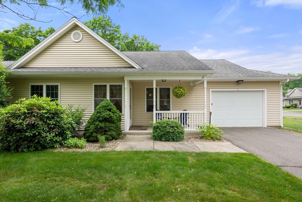 Property Photo: 22 Pomeroy Meadow Rd 4 MA 01073