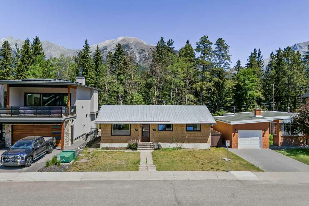 4 Mount Rundle Place  Canmore AB T1W 1Z1 photo