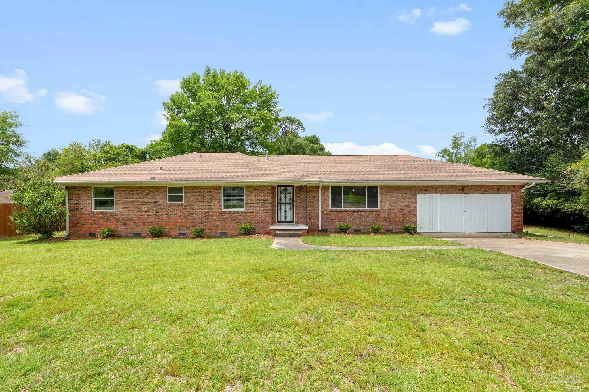 6051 Biscayne Ct  Pensacola FL 32504 photo