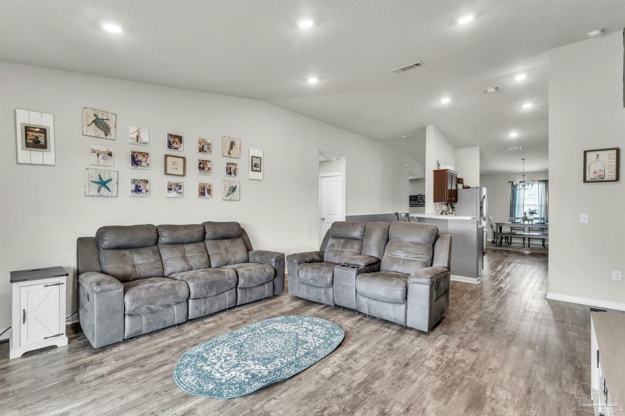 Property Photo: 4744 Perception Cir FL 32570