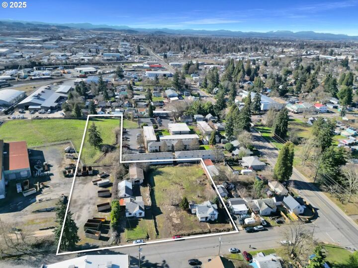 134 N Cleveland St  Eugene OR 97402 photo