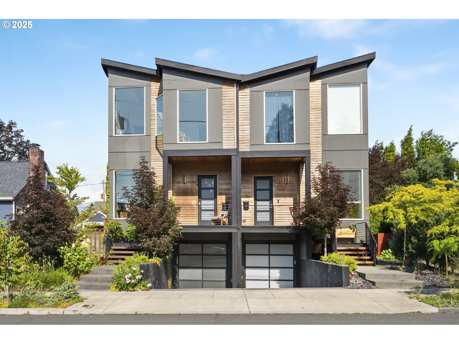 5674 NE 15th Ave  Portland OR 97211 photo