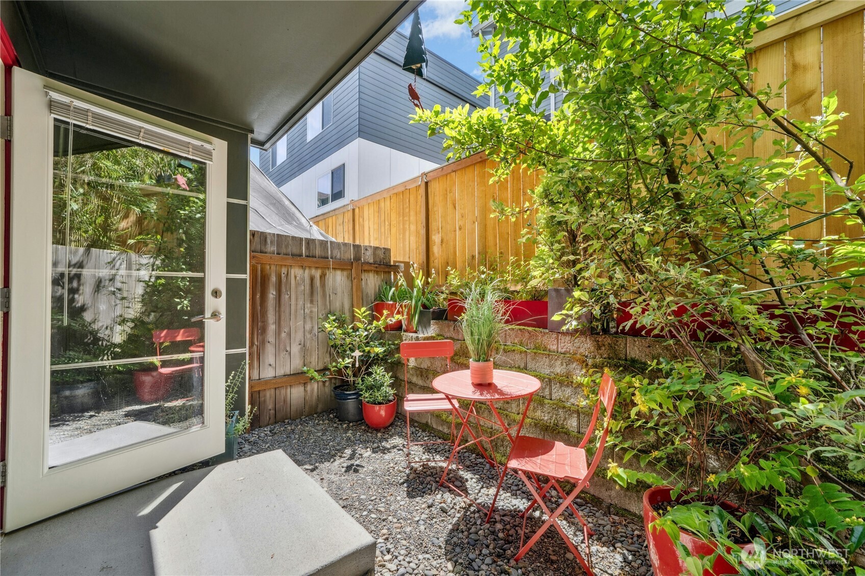 4795  35th Avenue S B  Seattle WA 98118 photo