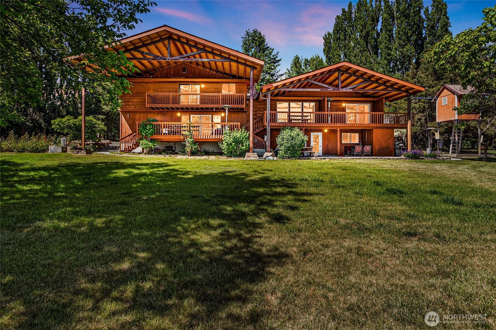Property Photo:  5407 NW Painted Hills Drive  WA 98823 