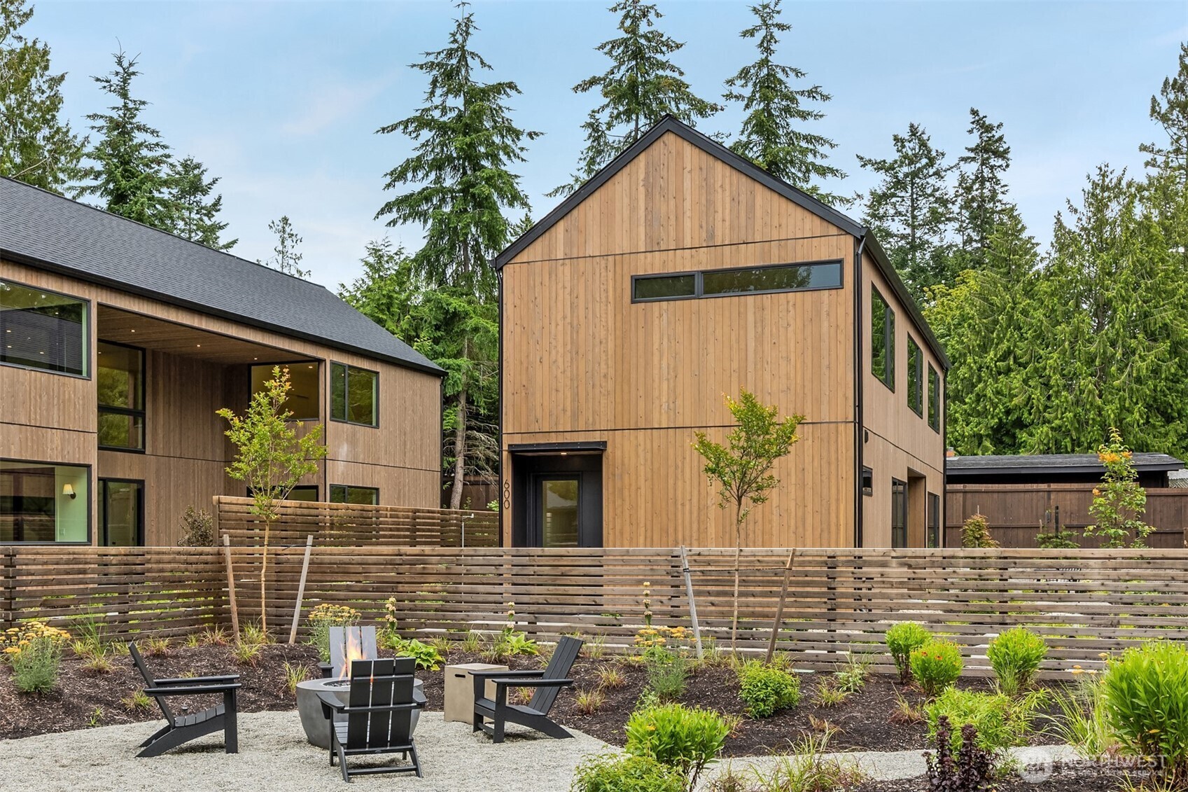 600  Park Avenue NE  Bainbridge Island WA 98110 photo