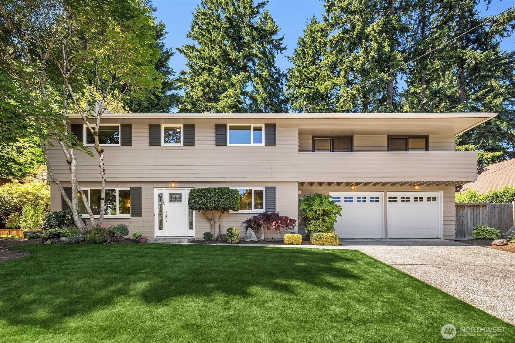 Property Photo: 503 167th Avenue NE WA 98008