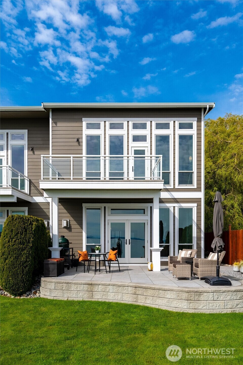 Property Photo:  3045  Eldridge Avenue A  WA 98225 