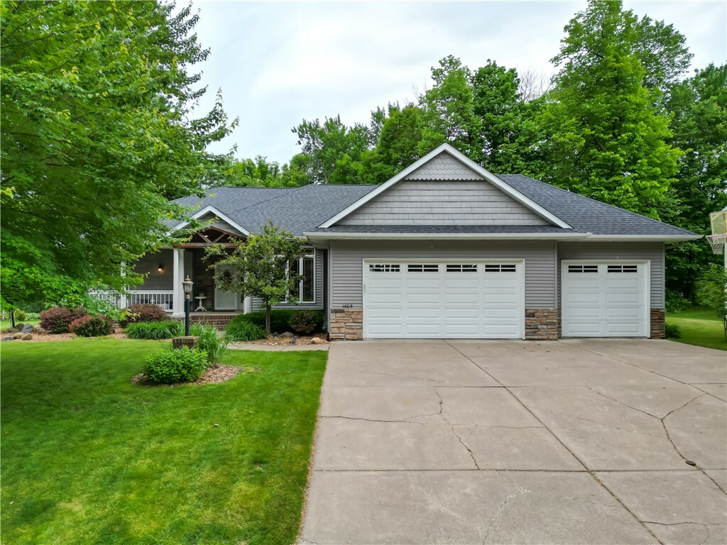 Property Photo: 1403 Elm Avenue W WI 54751