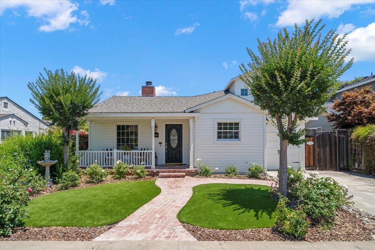 Property Photo:  15570 Loma Vista Avenue  CA 95032 
