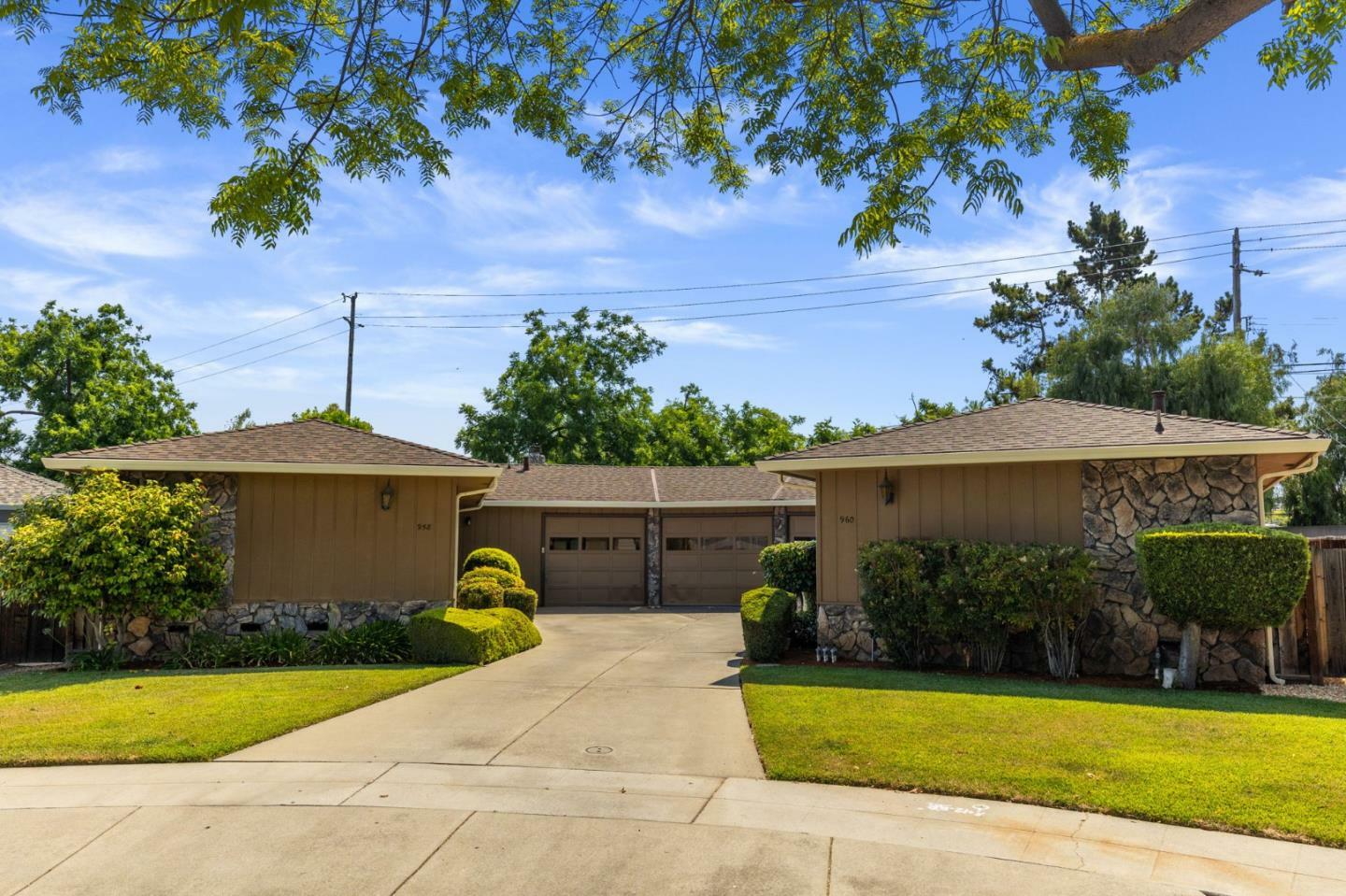 Property Photo: 958 Spadafore Court CA 95125