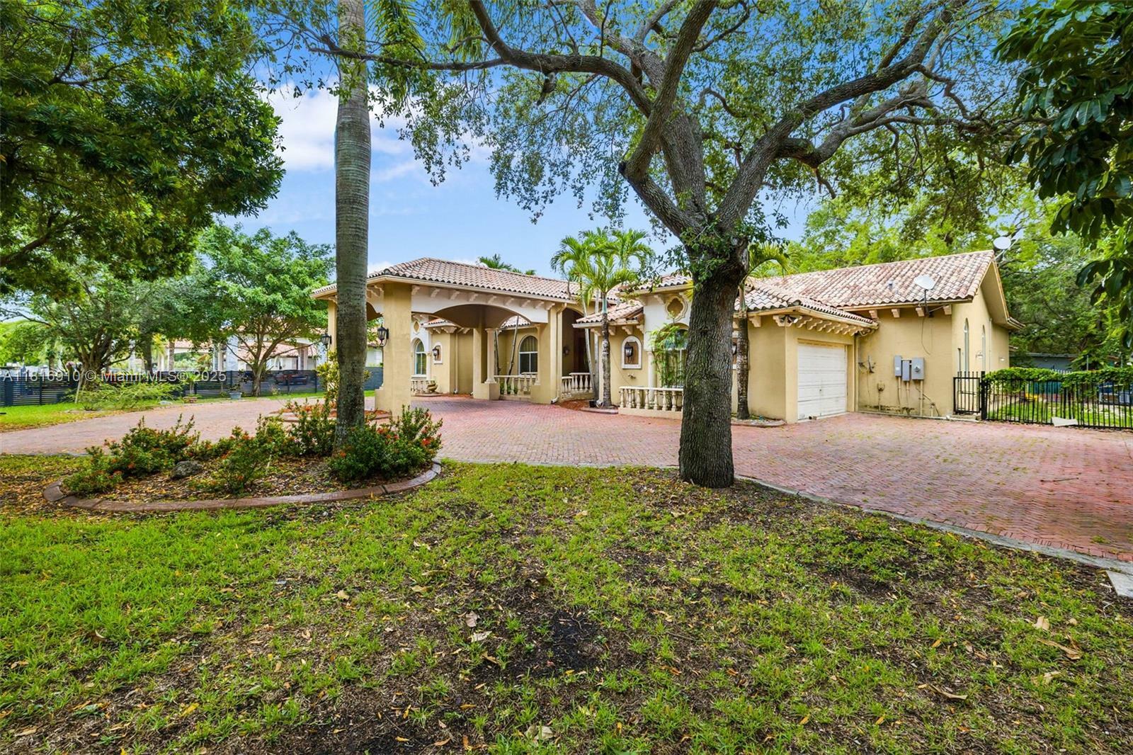 Property Photo: 7761 SW 122 Ave FL 33183